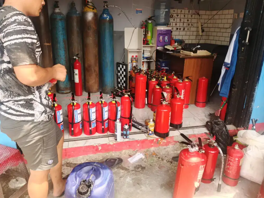 Service dan Refil Apar