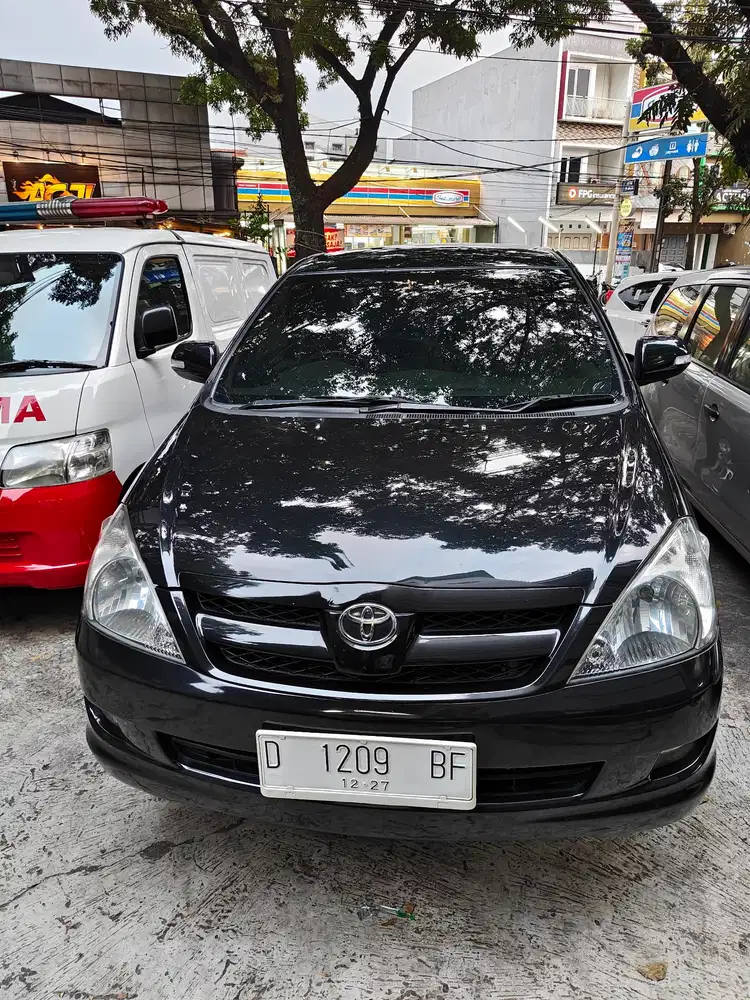 Toyota Kijang Innova 2008 Bensin