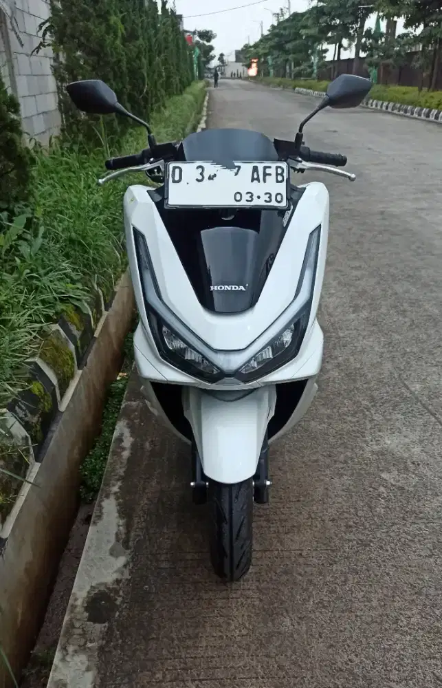 PCX ABS 2025 km low 4 ribu