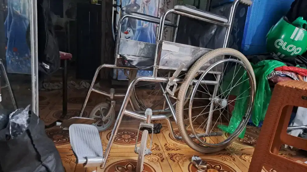 Kursi roda gea(medical)