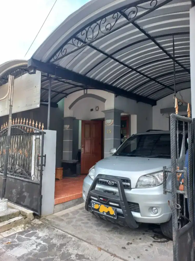 DIKONTRAKKAN RUMAH DALAM PERUMAHAN STRATEGIS KOTA YOGYAKARTA