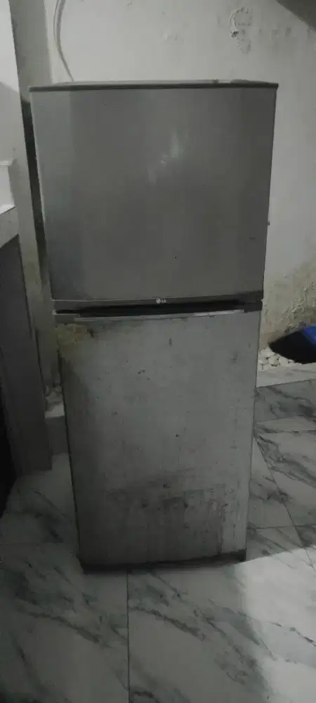 Di jual murah kulkas dingin murah