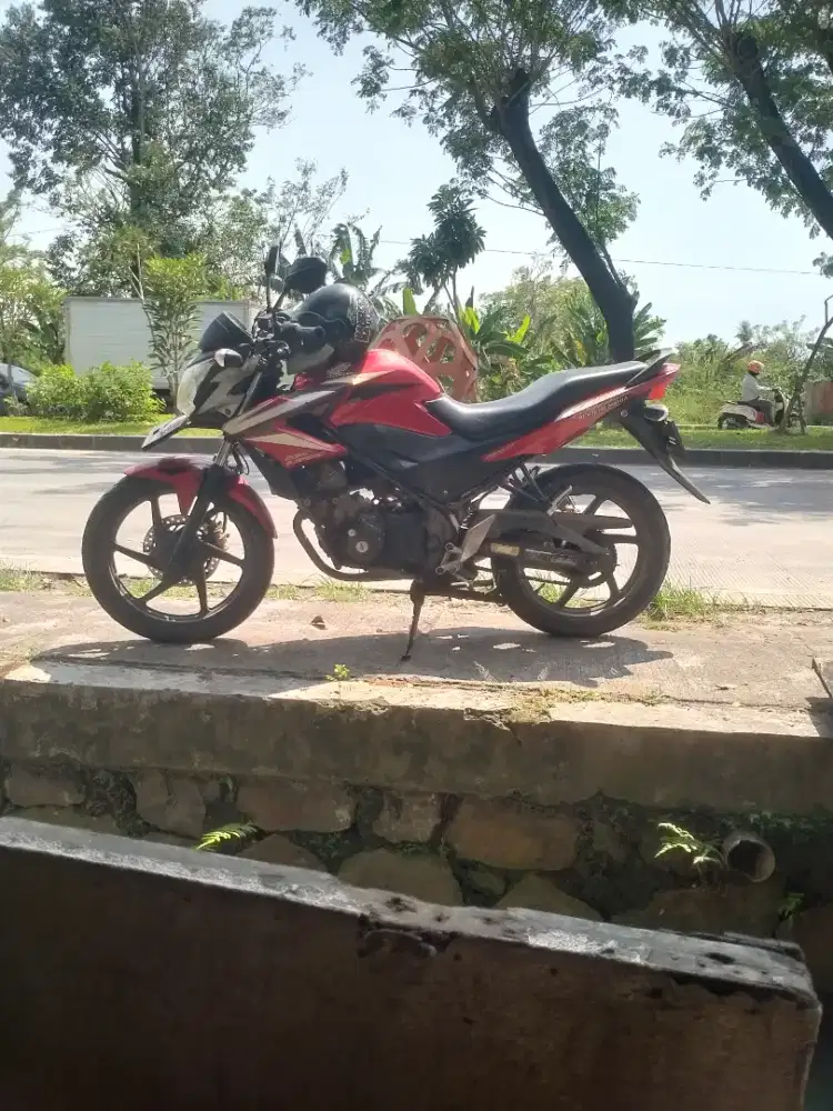 Honda cb 150 r. Siap pake