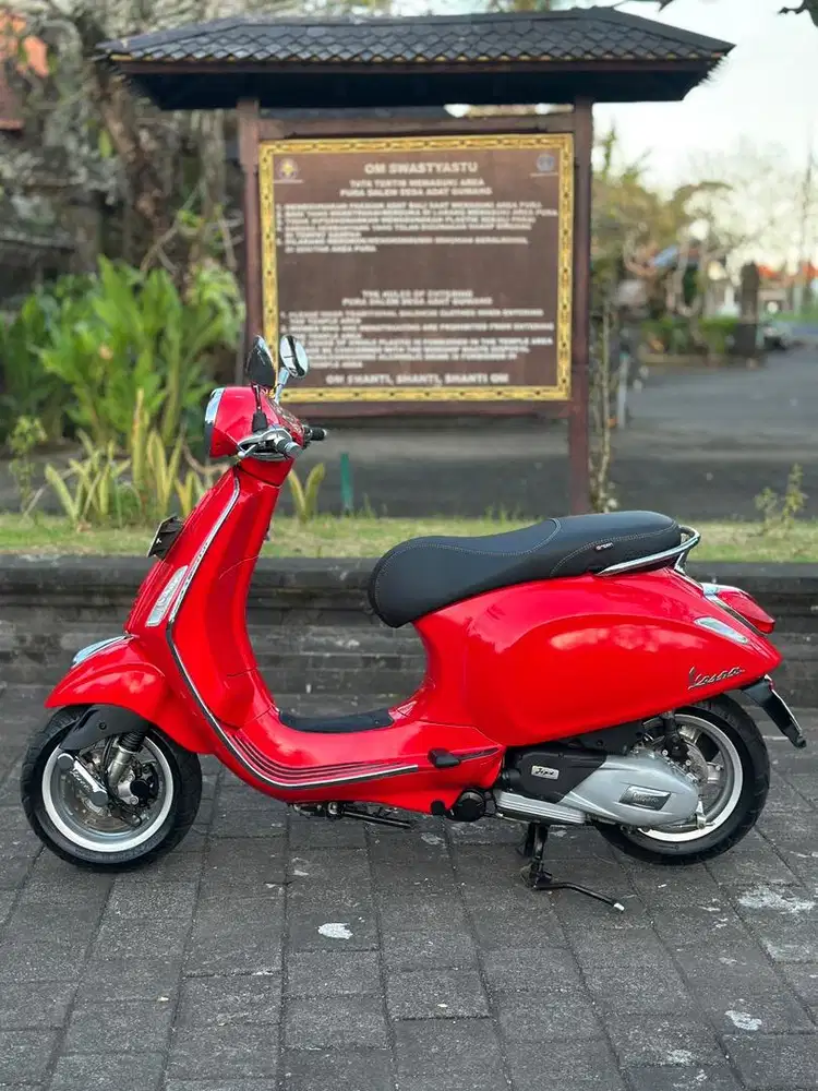 Vespa Primavera IGET 2018 Merah