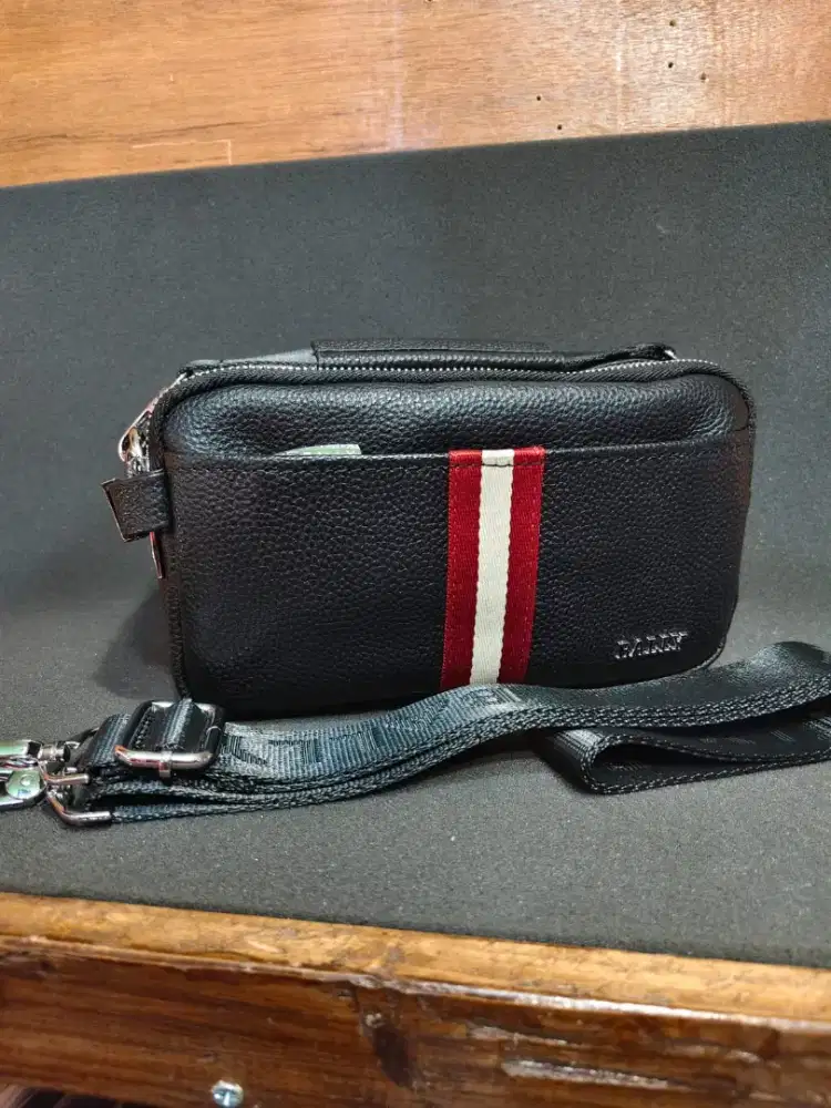 Bally Sling bag kulas