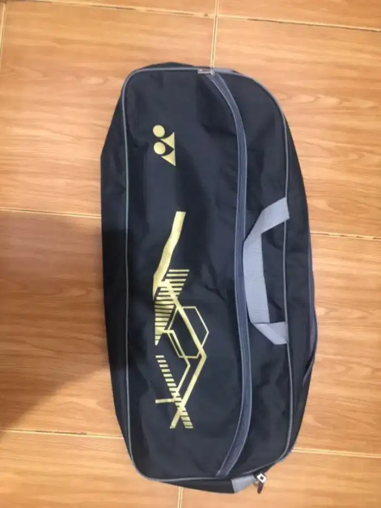 Tas raket badminton 2R
