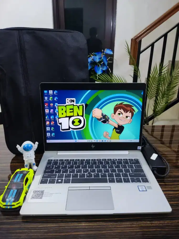 Laptop TOUCHSCREEN HP Elitebook 830 Core i5 RAM 8Gb SSD 256Gb SLIM
