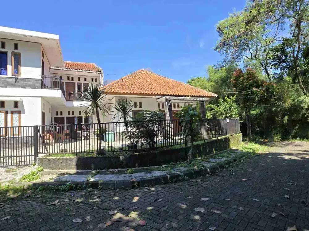 rumah plus kost di griyaloka bsd city luas tanah 302m² harga rp. 2,45M nego