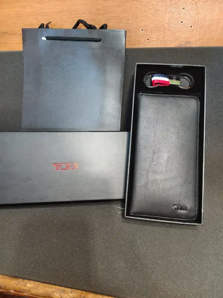 Dompet panjang tumi Zipper bonus gantungan kunci