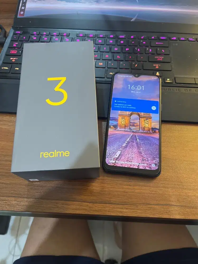 Realme 3 ram 3gb/ 32gb kondisi mulus, nego