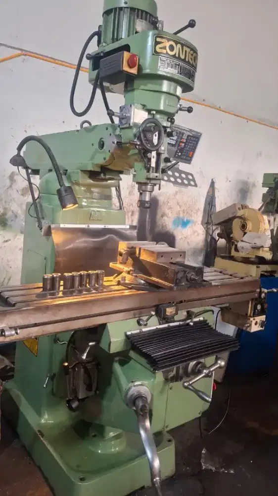 Mesin miling ZONTECH
