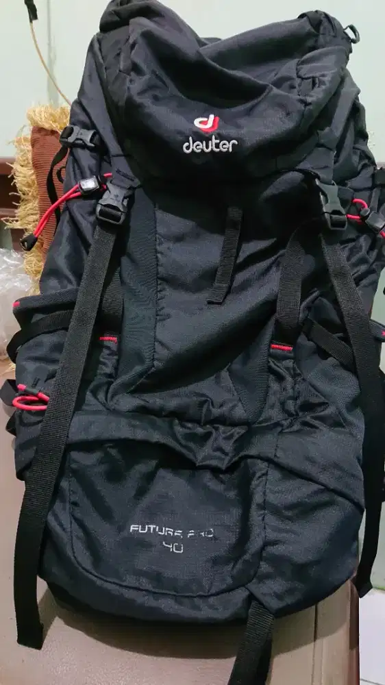 Tas gunung carrier deuter futura pro 40