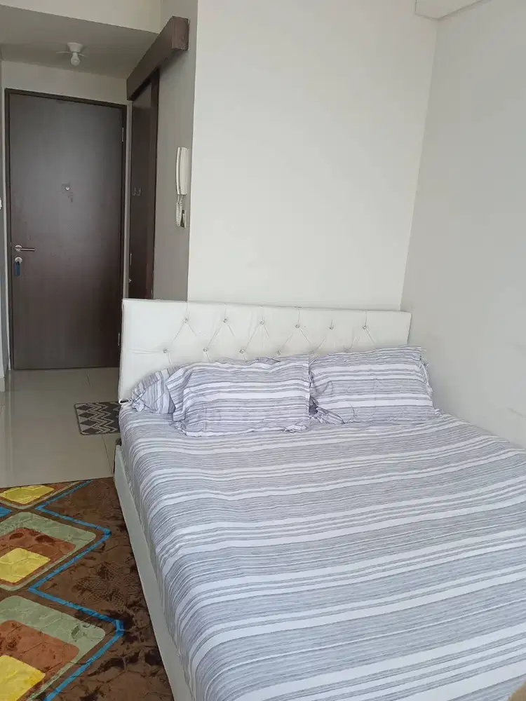 Dijual Dipan & Matras kasur 160 x 200 cm dpt 2 guling 2 bantal