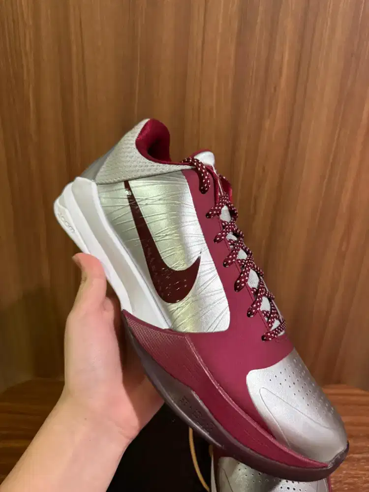 KOBE 5 PROTRO LOWER MERION ACES (2026) SIZE 12