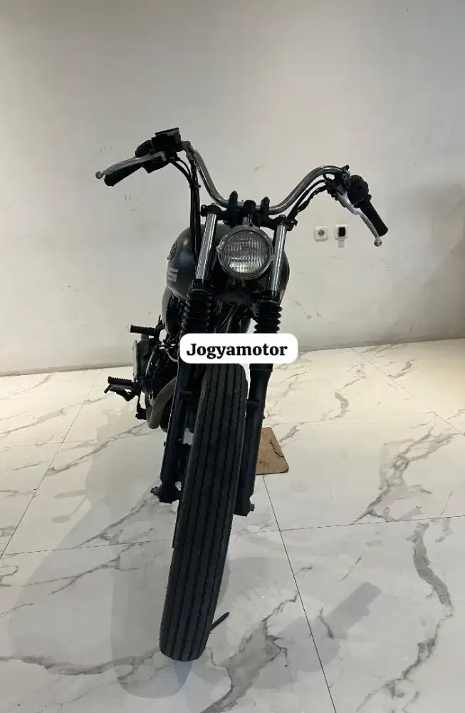 1 - KAWASAKI W175 Tahun 2019