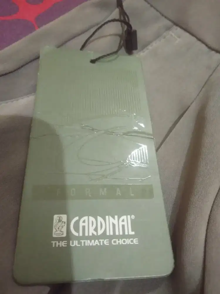 Celana bahan Cardinal
