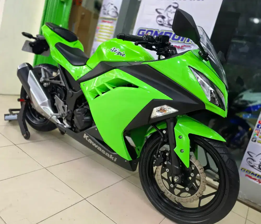 NINJA 250 FI SUPER ISTIMEWA
