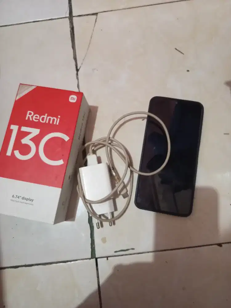 Jual hp Xiaomi redmi 13 c ram 6/128  kondisi normal minus dikit