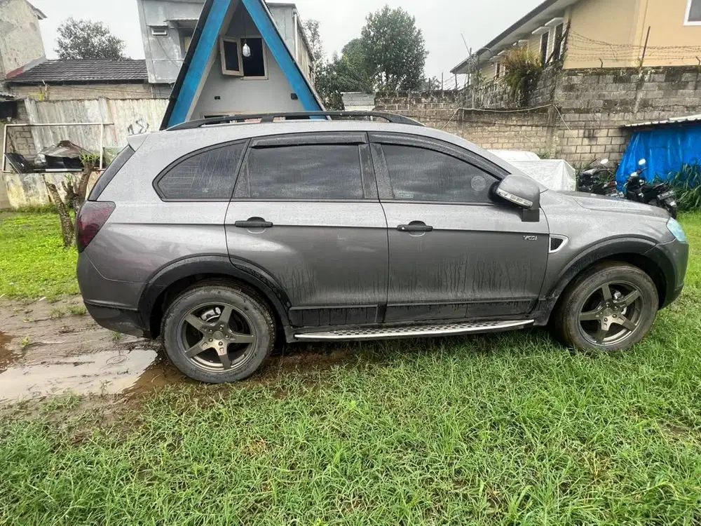 Di jual mobil rumah
