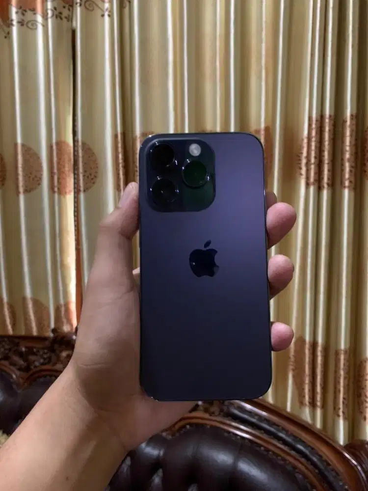 Iphone 14 pro deep purpel