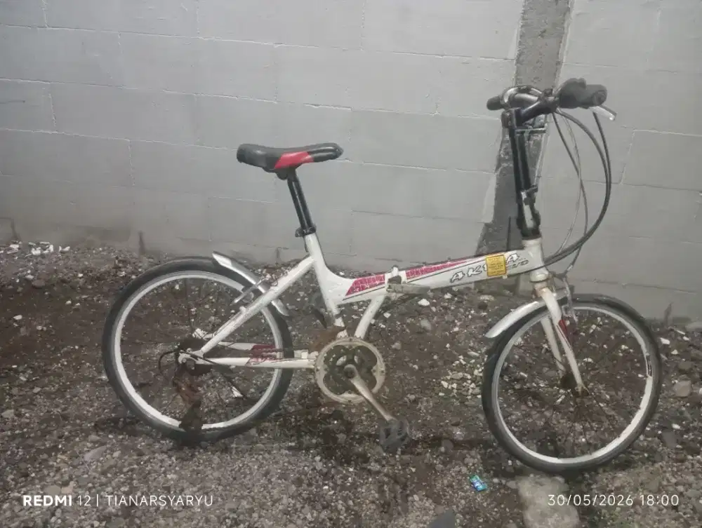 Di jual sepeda lipat bekas