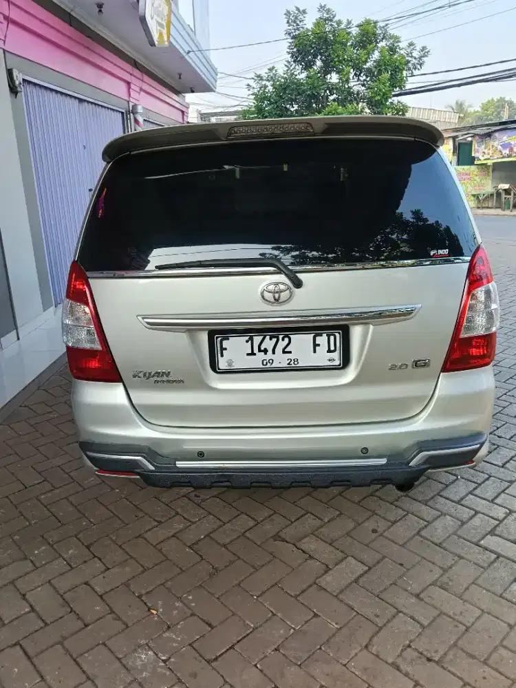 Toyota Kijang Innova 2012 Bensin