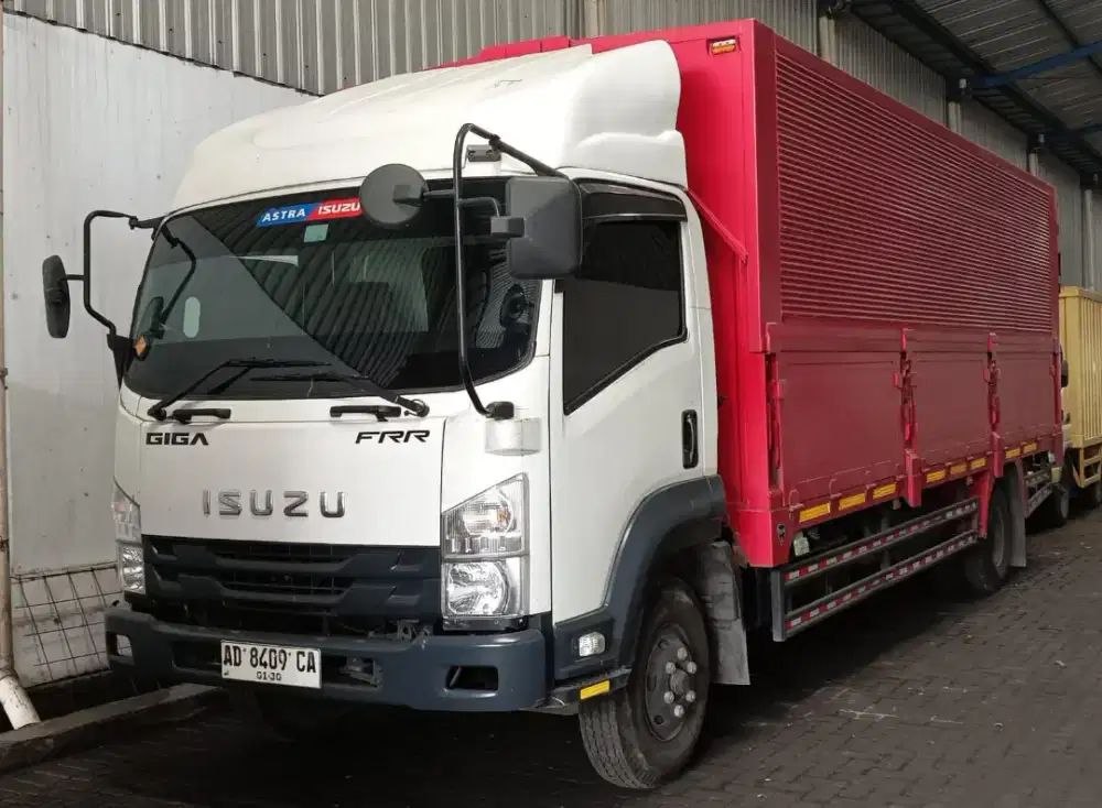 Isuzu FRR 190PS 2024 wingbox 6,8m istimewa.