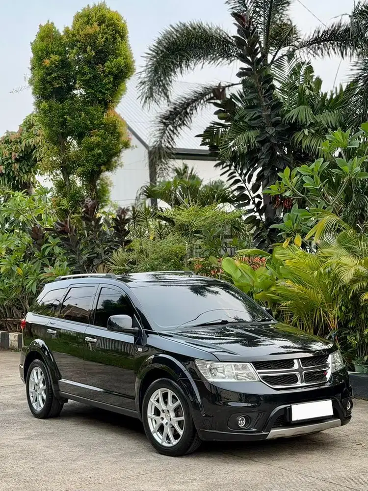 {Cash} (Low KM) Dodge Journey SXT Platinum 2.4 A/T 2013