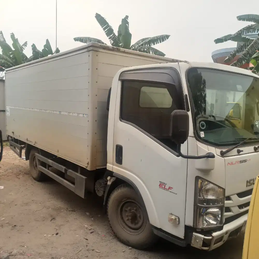 Isuzu Giga engkel long box th 2020 awal siap pake full orisinil