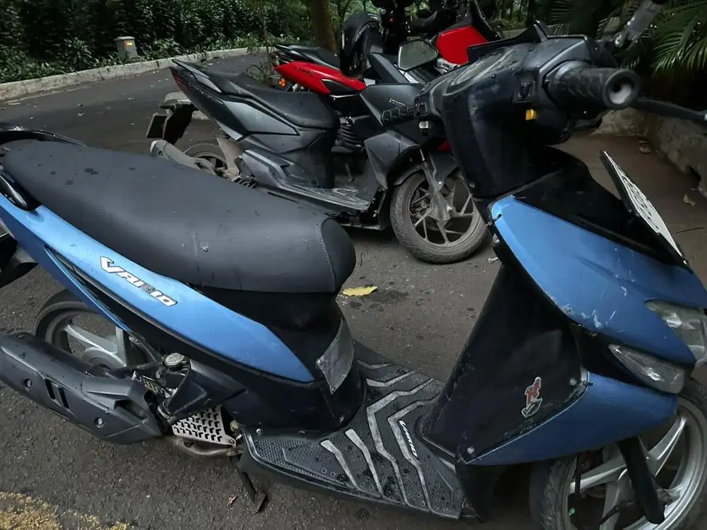 Dijual cepat vario 2006 matic surat surat lengkap