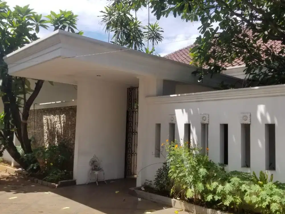 Disewakan / Jual Rumah Area Kemang Utara Jakarta Selatan