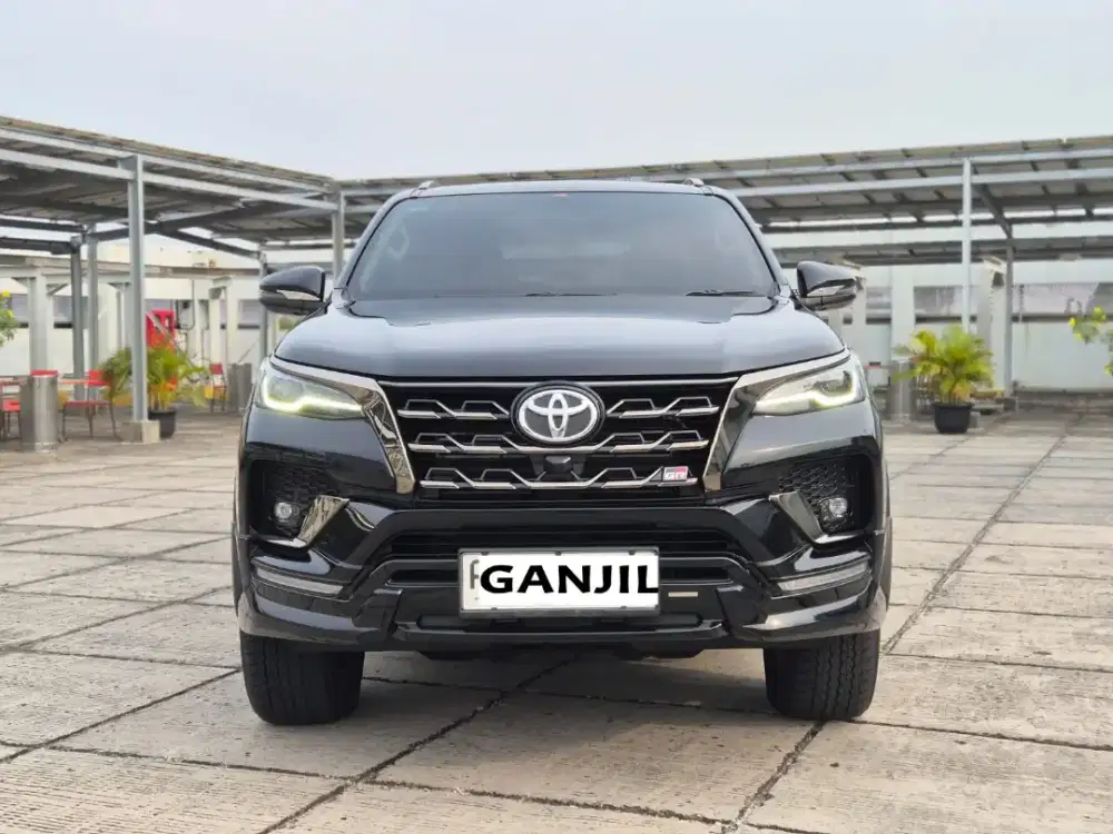 (Odo 18rb) Grezz Fortuner GR 2.8 Sport AT 2024 Tgn1 Bisa DP Ringan