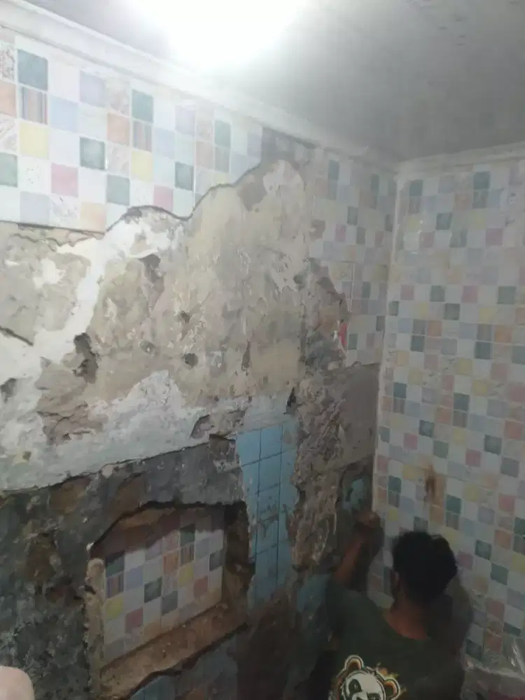 Harian kalo sempat,kalo gak borongan ajah. pak/bu