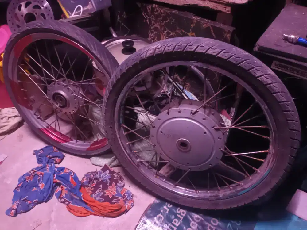 Ban velg bekas mio soul karbu