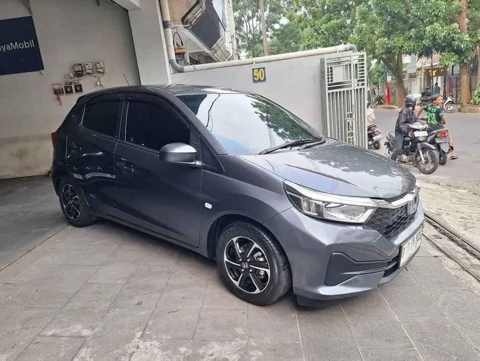HONDA NEW BRIO 1.2 E CVT AT 2024 ABU MATIC