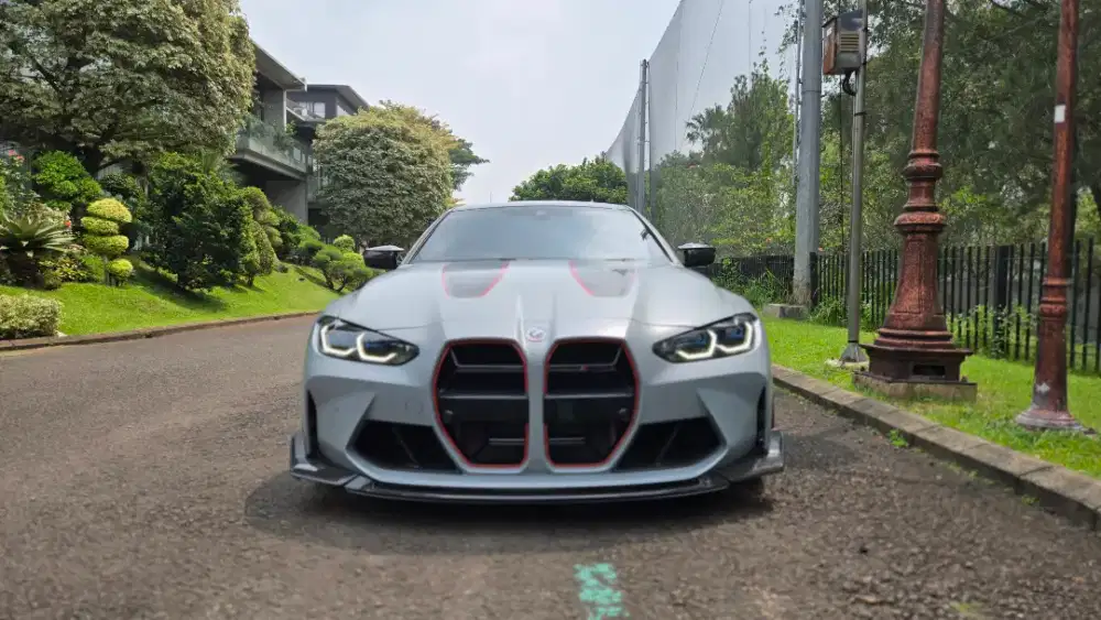 BMW M4 CSL 2023
