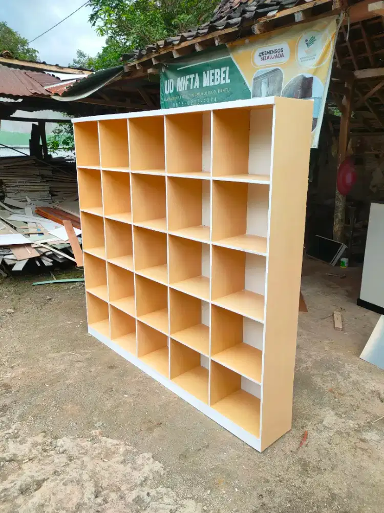 Rak multifungsi