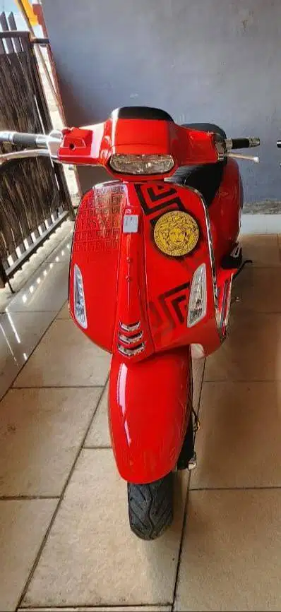 Dijual motor vespa sprint abs 150 i_get.mulus surat2 lengkap.