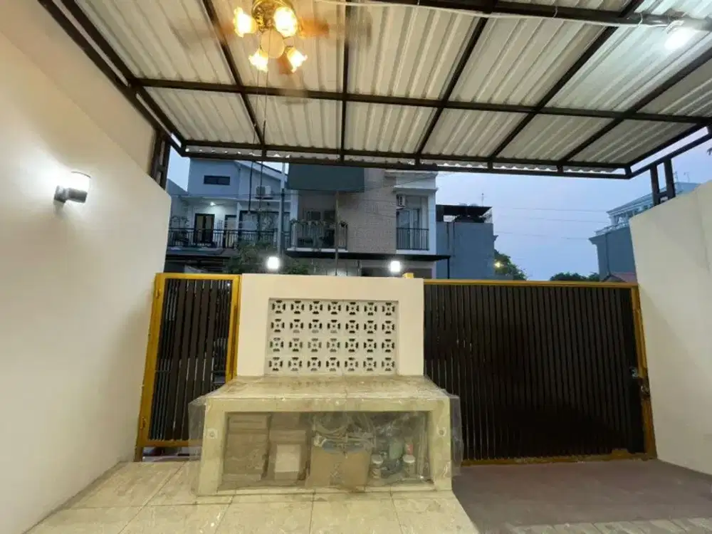 Hunian Nyaman dengan 2 Lantai di Perumahan Metlend, Jakarta Timur (004)