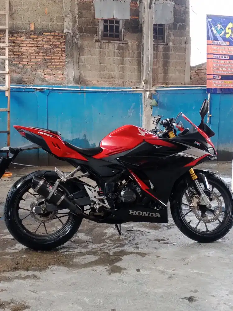 CBR 150r 2021 STNK BPKB faktur lengkap