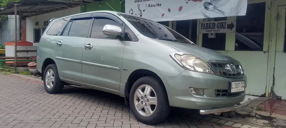 Toyota Kijang Innova 2005 Bensin G / Automatic Rp. 119.000.000