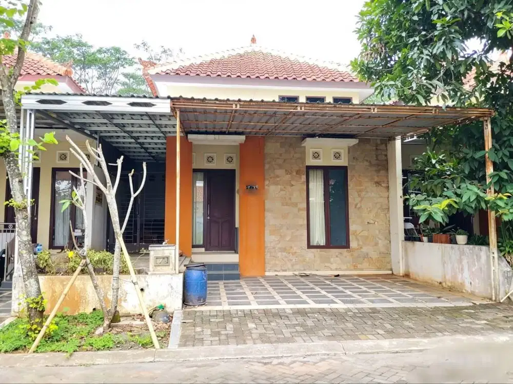 Dijual Rumah Mewah di beranda bali mijen