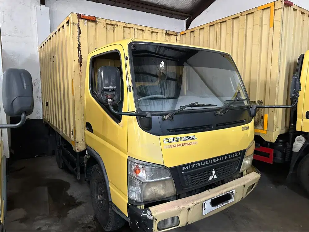 Engkel box 2007 truck hino diesel cde long cdd fuso truk colt FE Dutro