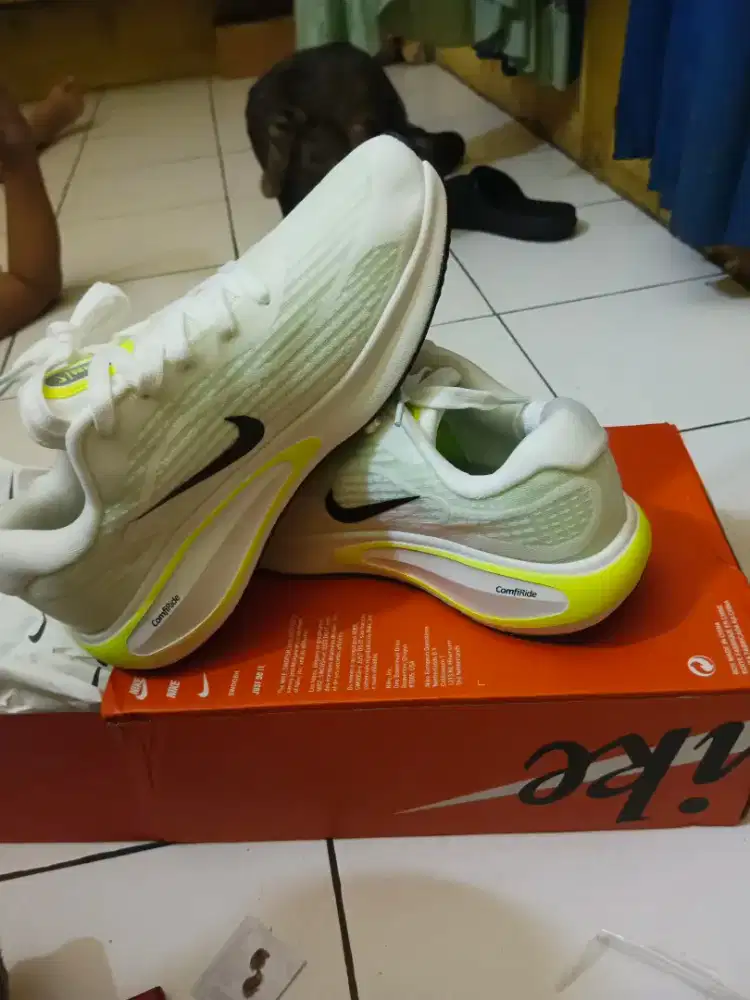 Sepatu Nike Journey