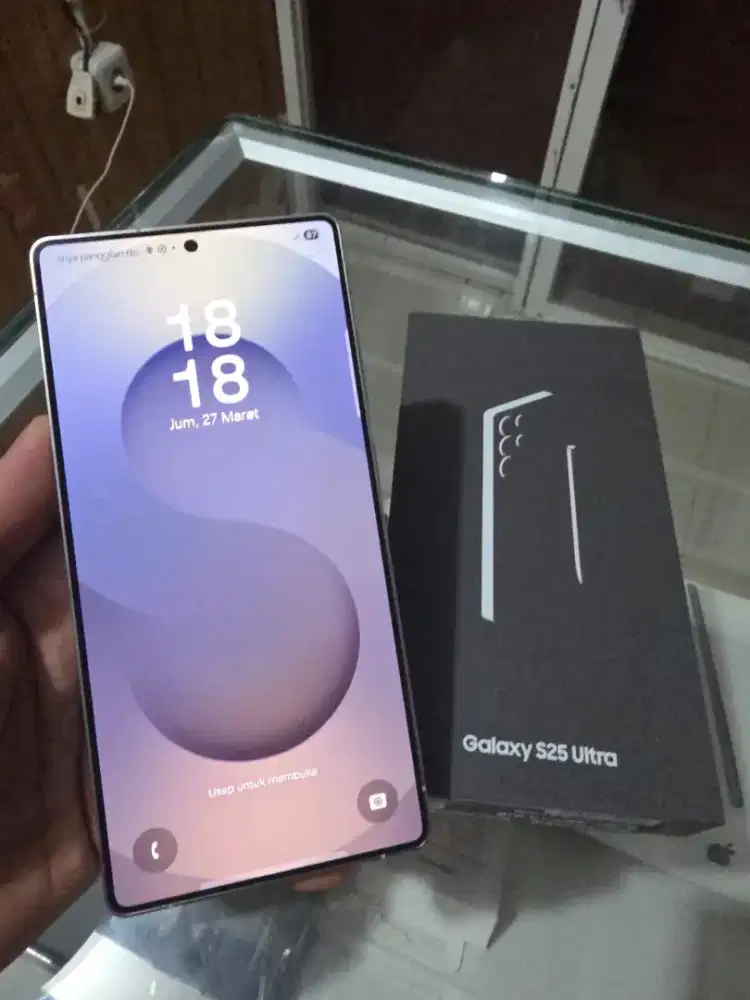 Samsung S25 12/512gb