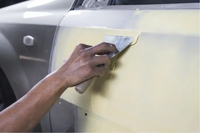 Tukang dempul mobil dan Spoiler Mobil Berpengalaman