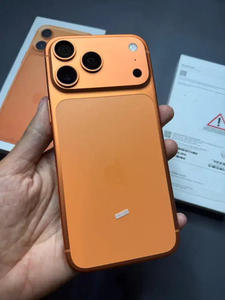 iPhone 17 Pro Max 256Gb iBox Garansi Sampai November 2026