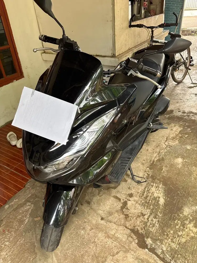 jual motor pcx hitam 2024