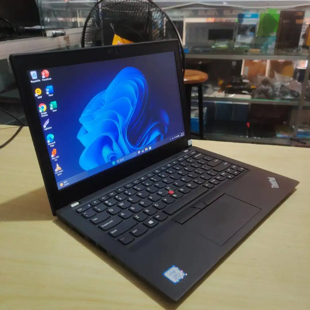Laptop Lenovo Thinkpad X280 Intel Core i5 8th 8/256 Fulset