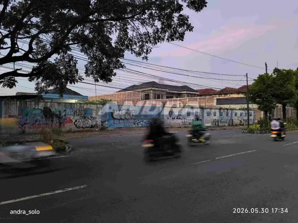 di jual tanah jalan utama Adi Sucipto jajar colomadu fajar indah UMS Manahan
